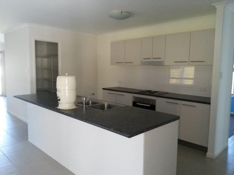 9 Dream Court, Nambour QLD 4560