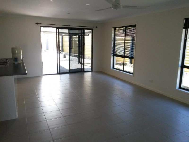 9 Dream Court, Nambour QLD 4560