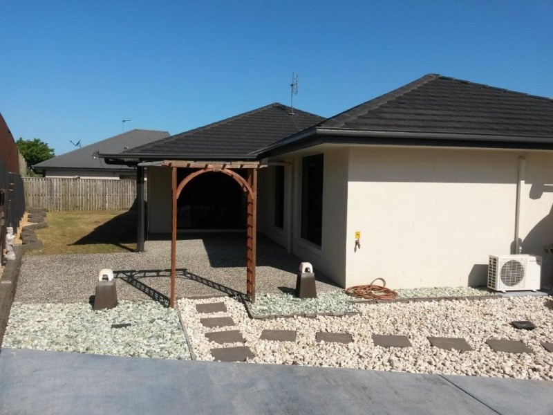 9 Dream Court, Nambour QLD 4560