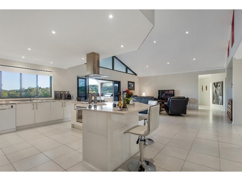 87 Spring Pastures Drive, Mapleton QLD 4560