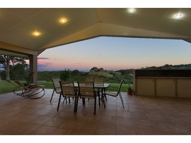 87 Spring Pastures Drive, Mapleton QLD 4560