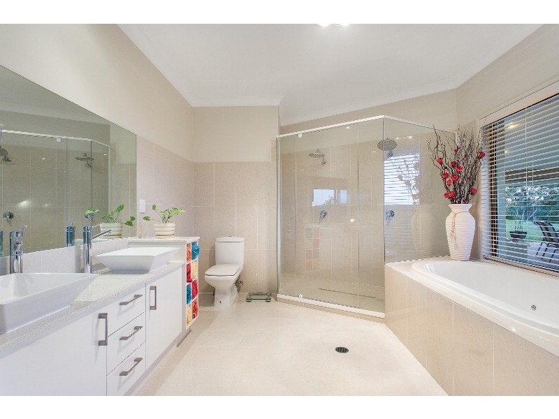 87 Spring Pastures Drive, Mapleton QLD 4560