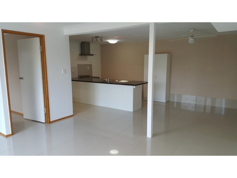 21b DINMORE, Woombye QLD 4559