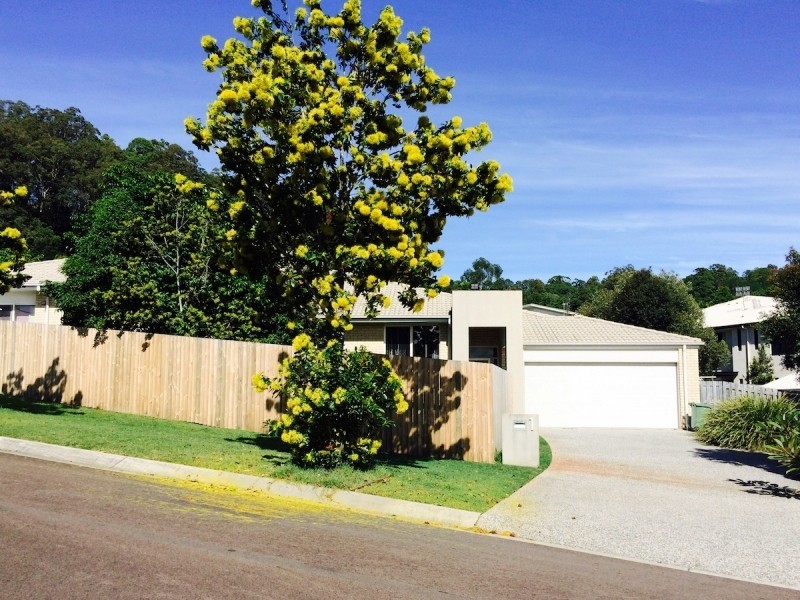 2/1 Bottle Brush Avenue, Bli Bli QLD 4560