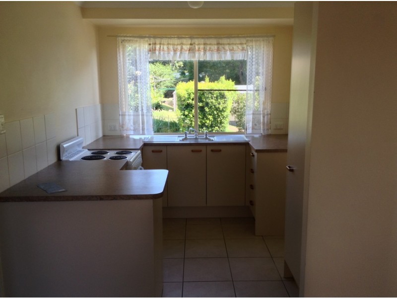 62 COURT RD, Nambour QLD 4560