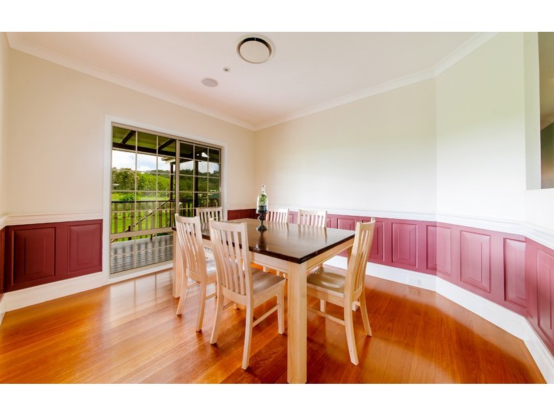 8 Spring Pastures Drive, Mapleton QLD 4560