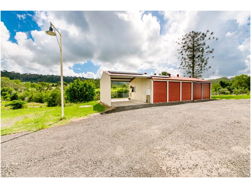 8 Spring Pastures Drive, Mapleton QLD 4560