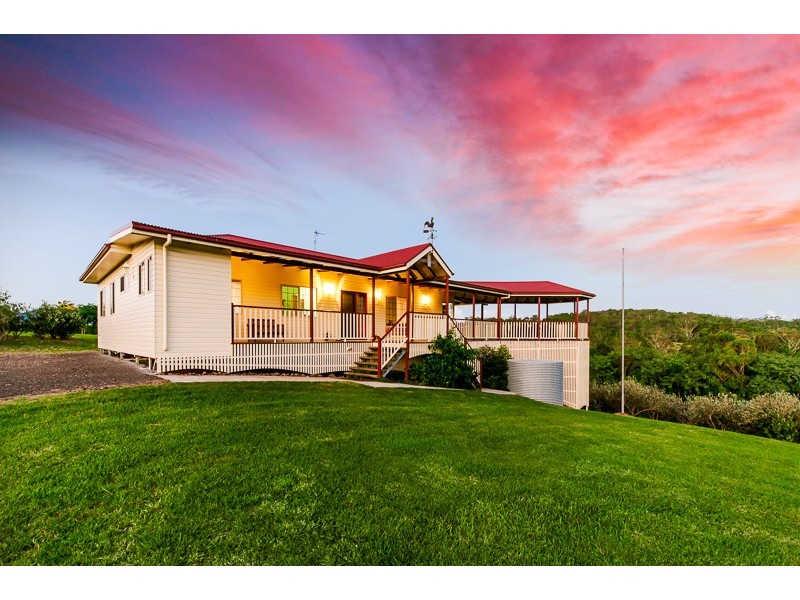 8 Spring Pastures Drive, Mapleton QLD 4560