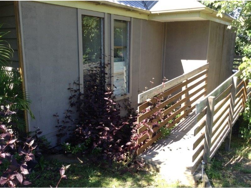 Unit 2 85 Perwillowen, Burnside QLD 4560