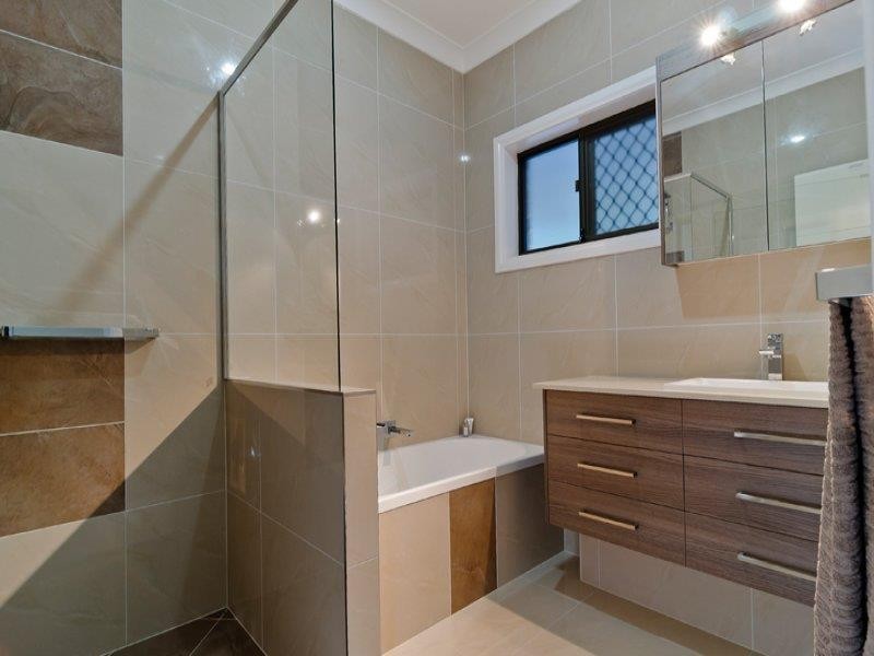 16 Chiltern Court, Coes Creek QLD 4560