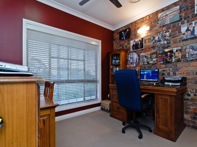 16 Chiltern Court, Coes Creek QLD 4560