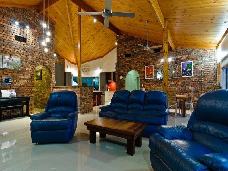 16 Chiltern Court, Coes Creek QLD 4560