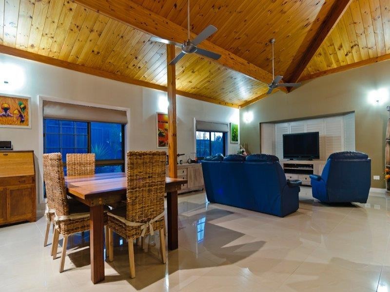 16 Chiltern Court, Coes Creek QLD 4560