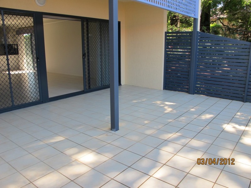 123 Shore Street North, Cleveland QLD 4163