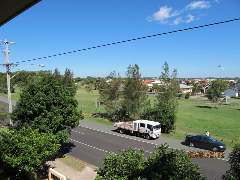 123 Shore Street North, Cleveland QLD 4163