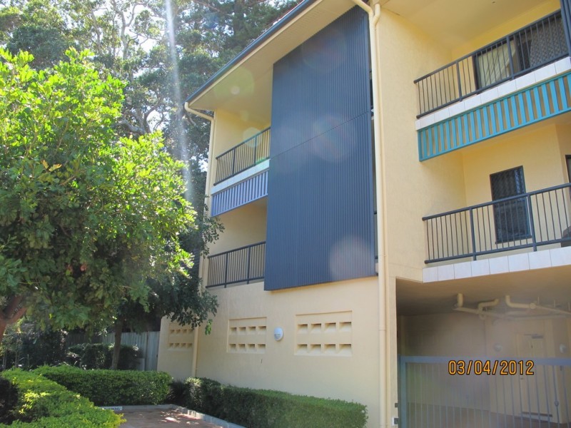 123 Shore Street North, Cleveland QLD 4163