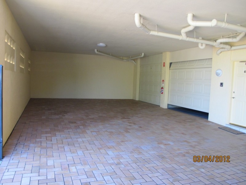 123 Shore Street North, Cleveland QLD 4163