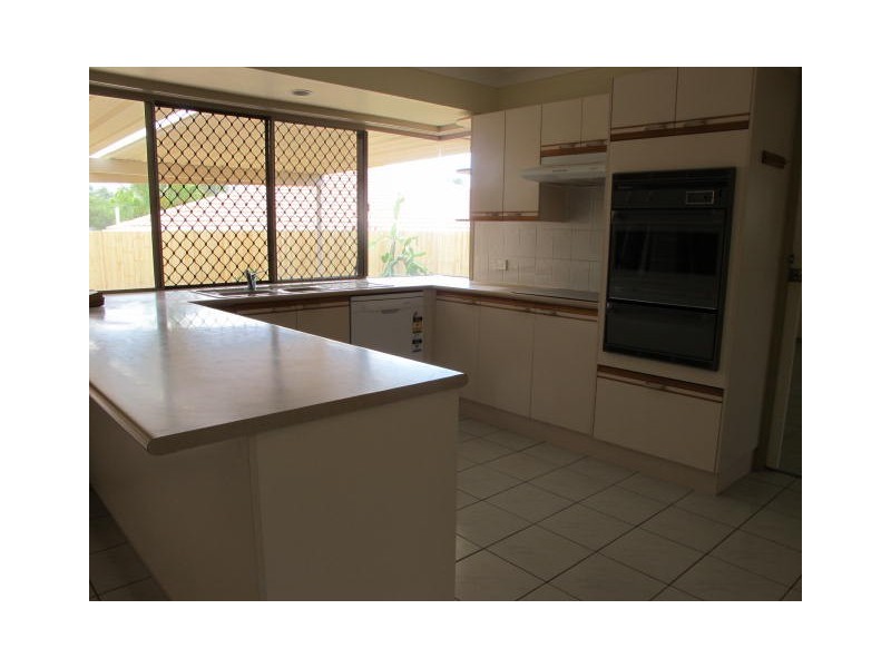 2 Mataro Court, Thornlands QLD 4164