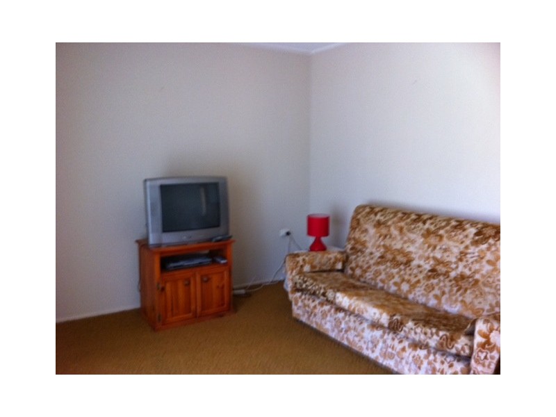 54 Shore Street East, Cleveland QLD 4163