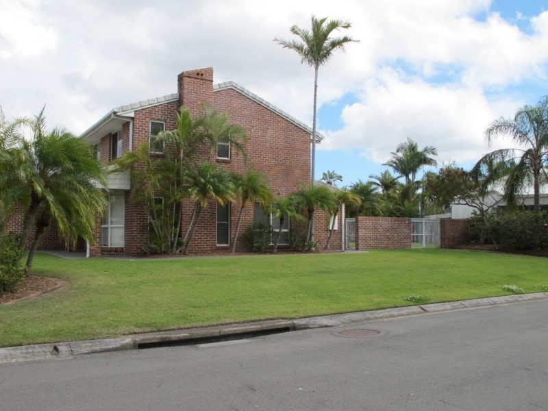 1 Binnacle Close, Raby Bay QLD 4163