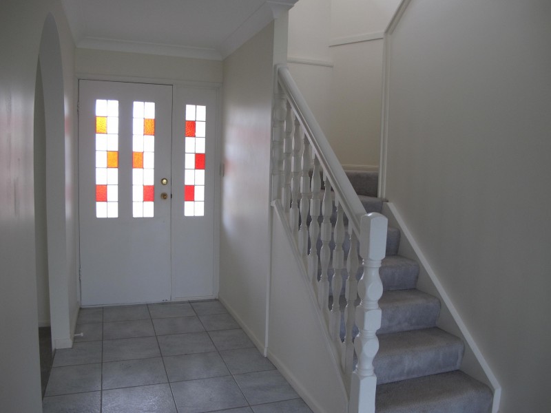 1 Binnacle Close, Raby Bay QLD 4163