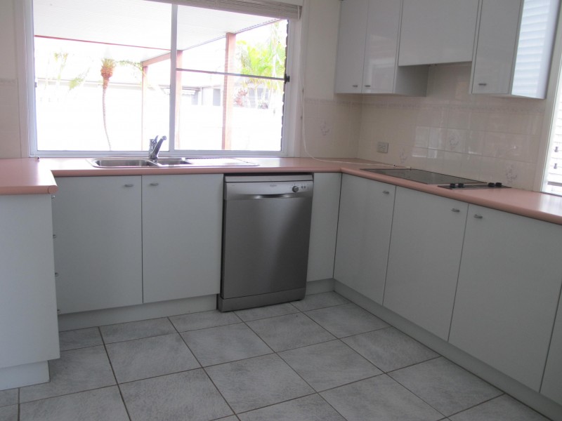 1 Binnacle Close, Raby Bay QLD 4163