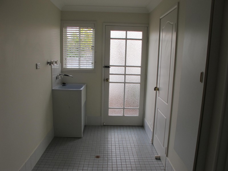 1 Binnacle Close, Raby Bay QLD 4163