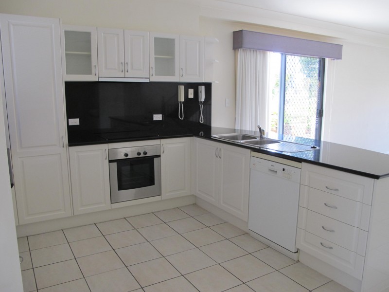 Unit 4 / 123 Shore Street North, Cleveland QLD 4163