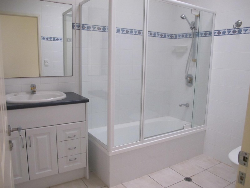 Unit 4 / 123 Shore Street North, Cleveland QLD 4163