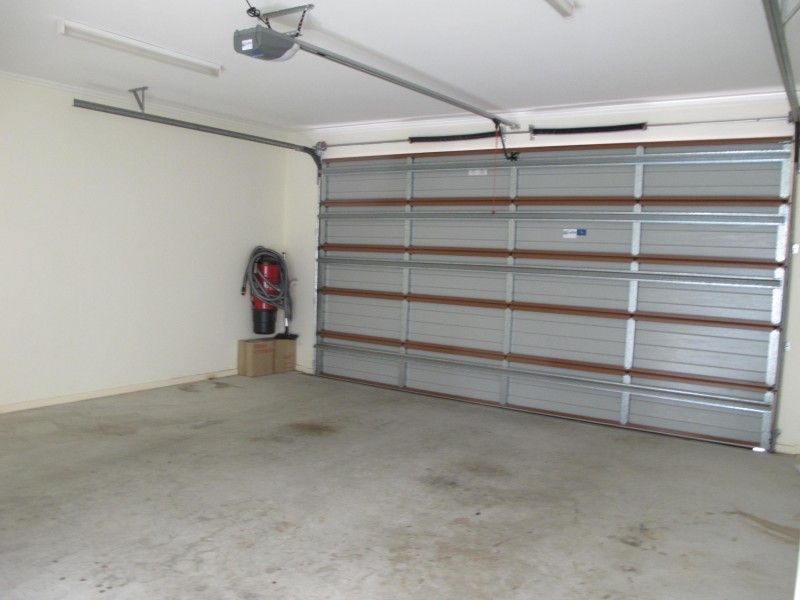 54 Whites Road, Manly West QLD 4179