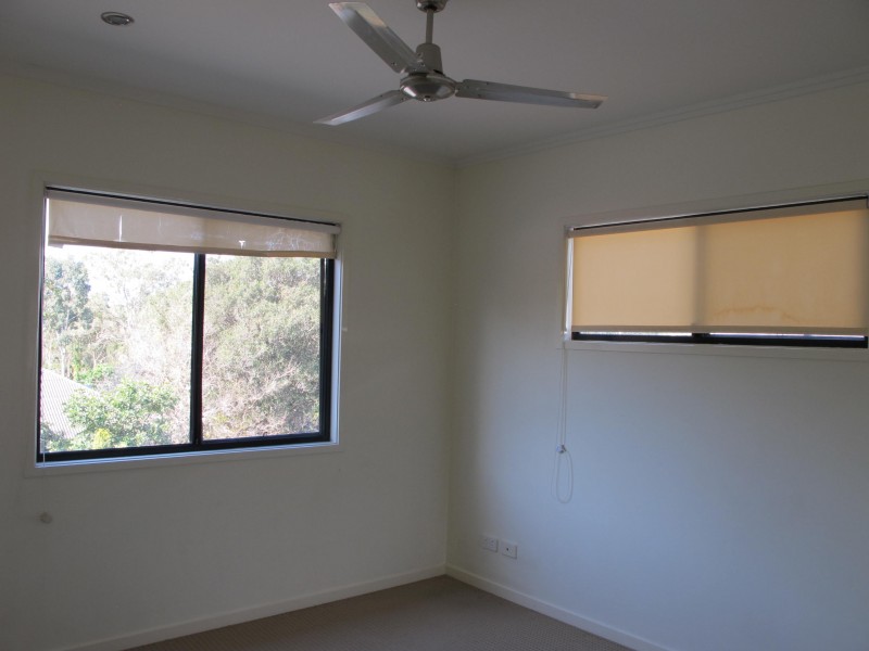 54 Whites Road, Manly West QLD 4179