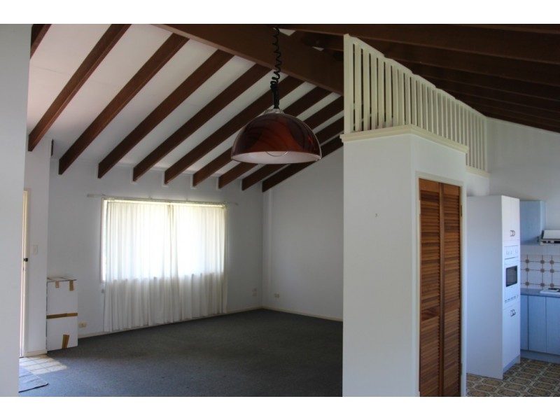 2 Yarrow Court, Cleveland QLD 4163