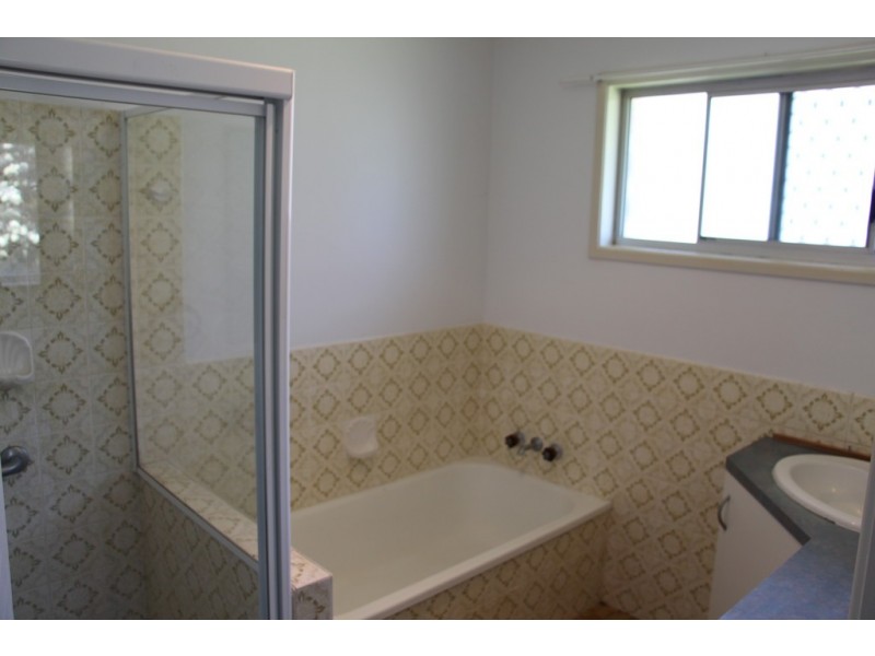 2 Yarrow Court, Cleveland QLD 4163