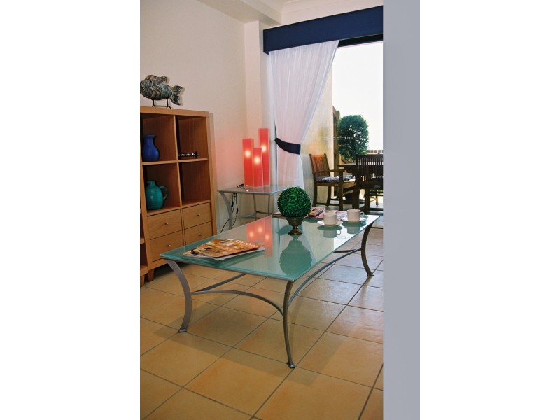 123 Shore Street North, Cleveland QLD 4163