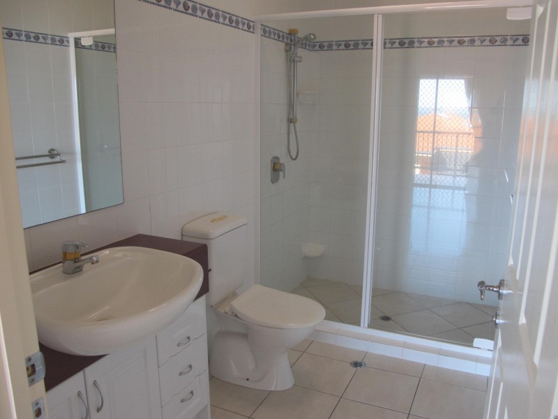 123 Shore Street North, Cleveland QLD 4163