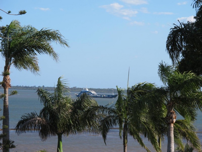 123 Shore Street North, Cleveland QLD 4163