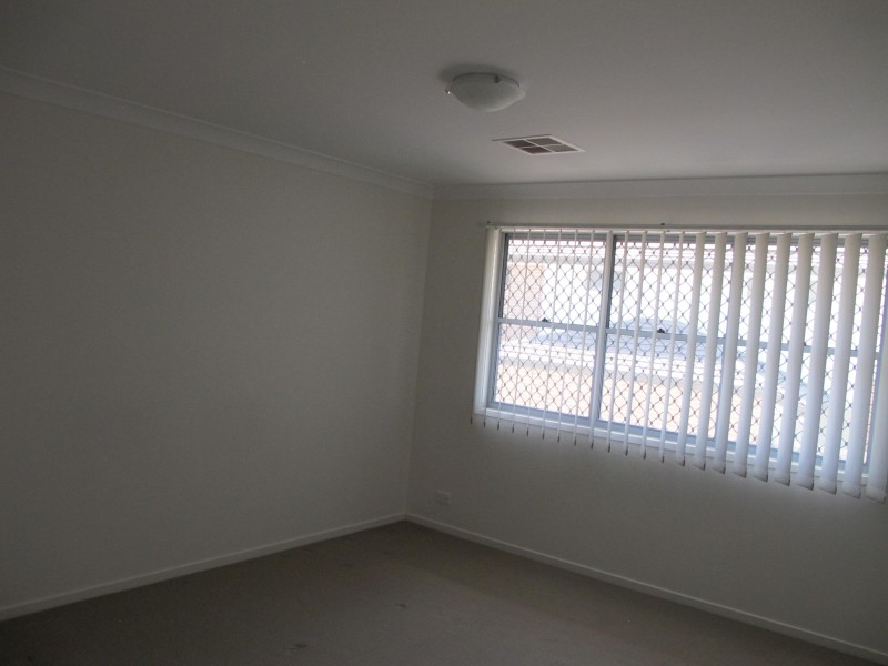 12 Worchester, Wakerley QLD 4154