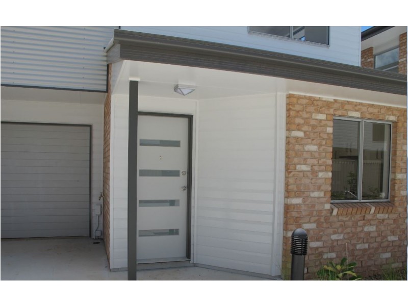 4/19-21 Ostend Court, Cleveland QLD 4163