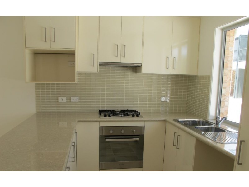 4/19-21 Ostend Court, Cleveland QLD 4163