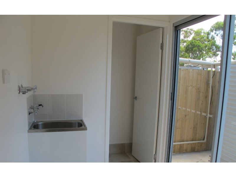 4/19-21 Ostend Court, Cleveland QLD 4163