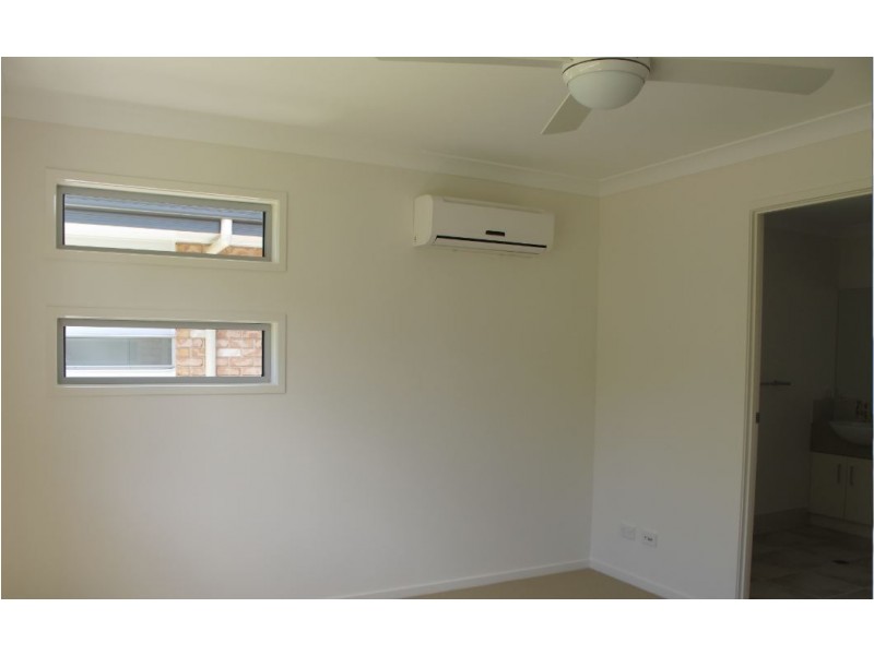 4/19-21 Ostend Court, Cleveland QLD 4163