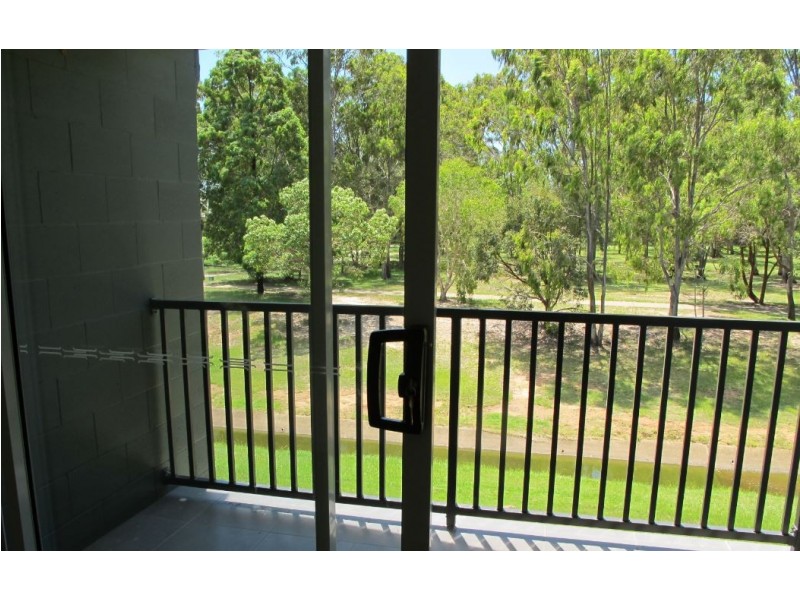 4/19-21 Ostend Court, Cleveland QLD 4163