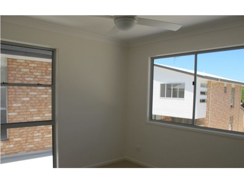 4/19-21 Ostend Court, Cleveland QLD 4163