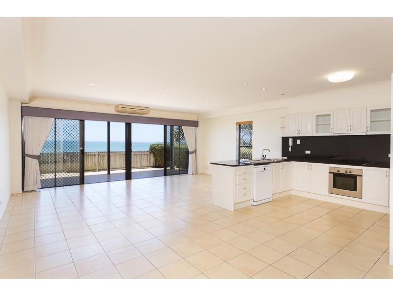 123 Shore Street North, Cleveland QLD 4163