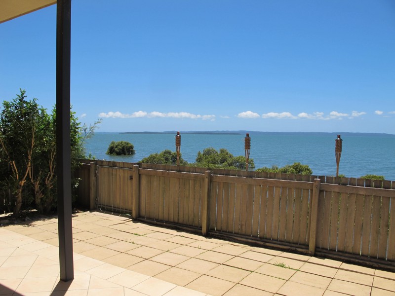 123 Shore Street North, Cleveland QLD 4163