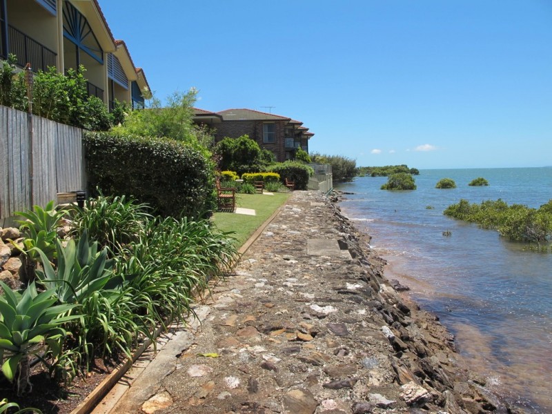 123 Shore Street North, Cleveland QLD 4163