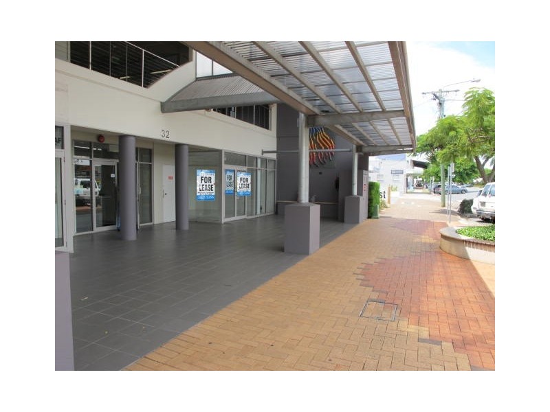 Shop 26 / 32 Middle Street, Cleveland QLD 4163