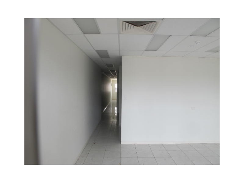 Shop 26 / 32 Middle Street, Cleveland QLD 4163