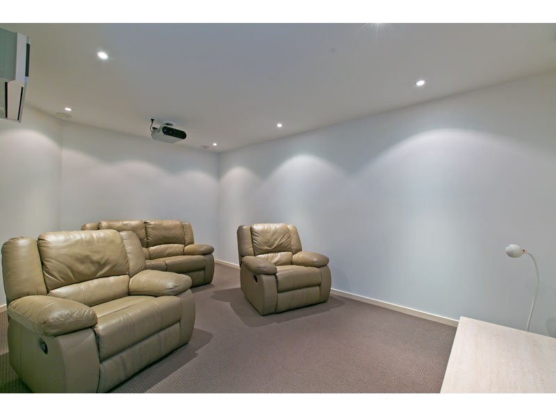 27/135 Shore Street West, Cleveland QLD 4163