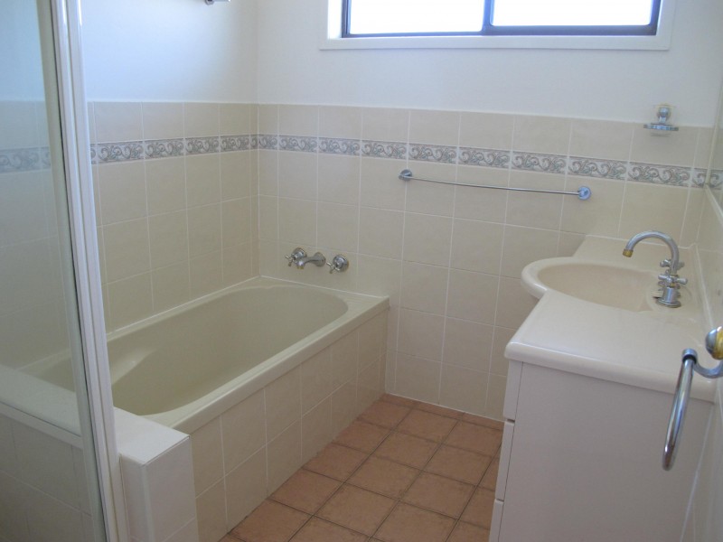 3 Fogarty Street, Cleveland QLD 4163